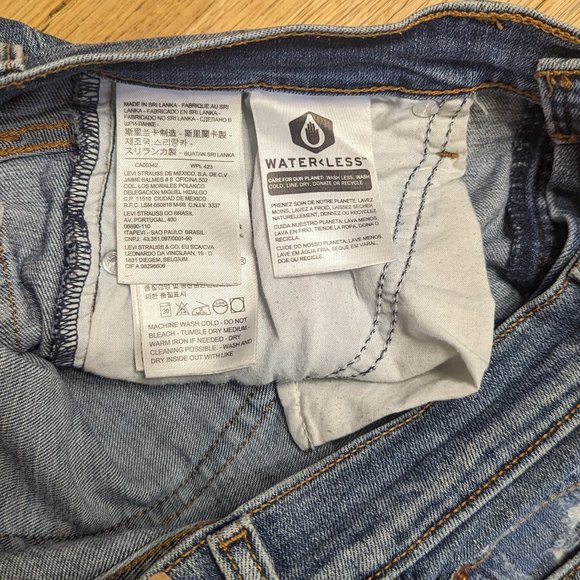 Levi's® Wedgie Fit Jeans - Picture 7 of 7